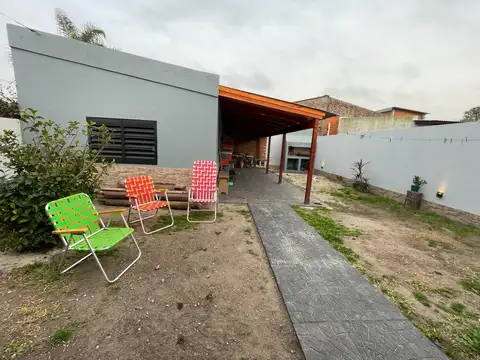 Casa 4 ambientes con 1 baño