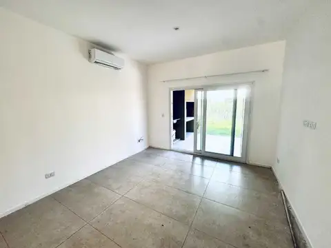Casa en Alquiler al Este