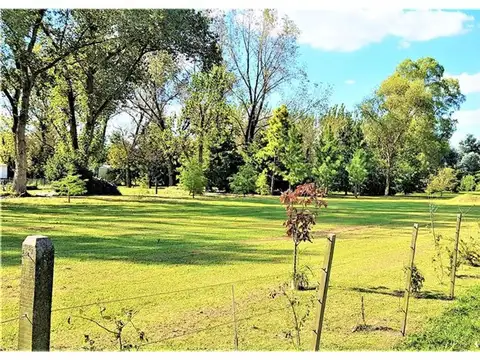Lote de 820 m2 en "ROBLES DE ALVAREZ" etapa 1