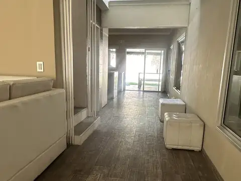 Departamento en Alquiler en Barrio Parque Leloir, USD 160