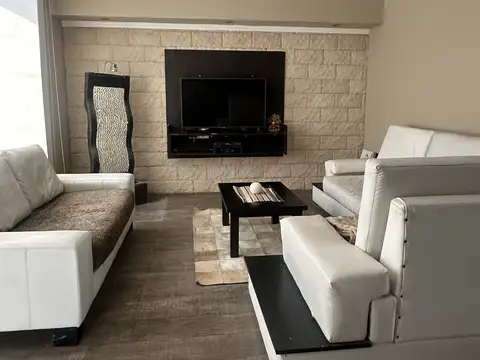 Departamento en Alquiler de 5 dormitorios