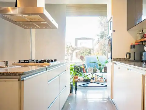 Casa en Venta al Este