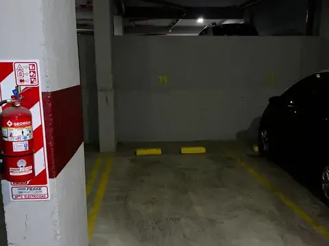 Cochera ubicada en subsuelo