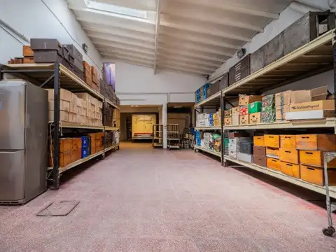 Galpon en Venta en Avellaneda, USD 350.000