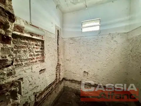 Casa 3 ambientes con 1 baño