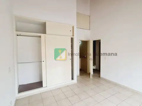 Casa - Alquiler - Argentina, VILLA BALLESTER - C 130 SAN LORENZO 2381