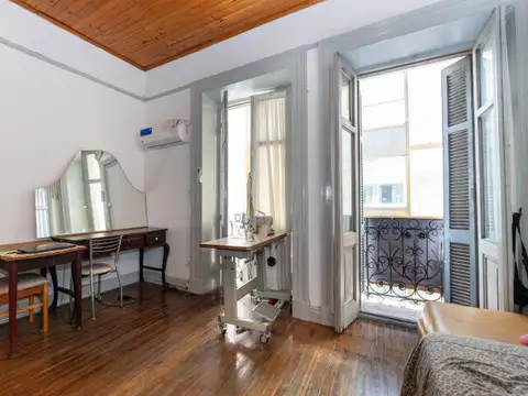 DEPARTAMENTO 7 AMBIENTES – BARRIO MONSERRAT