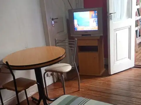 DEPARTAMENTO 7 AMBIENTES – BARRIO MONSERRAT