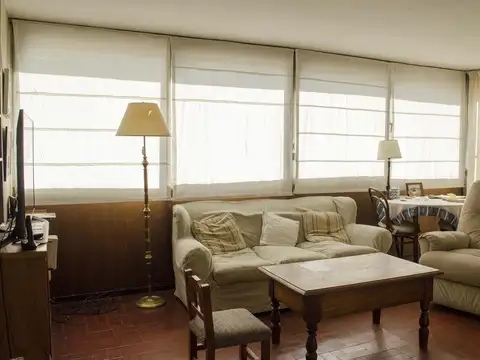 Departamento en Venta de 7 ambientes