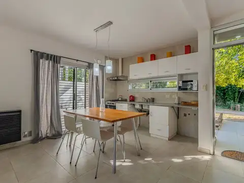 Casa en Venta en City Bell, USD 120.000