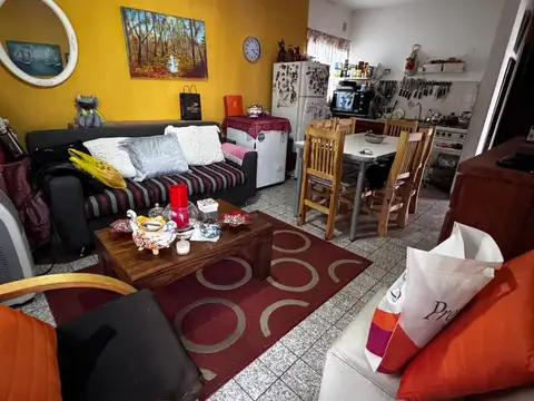 Depto Tipo Casa en Venta de 2 ambientes