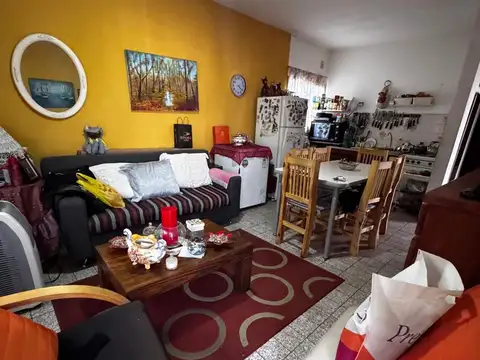 Depto Tipo Casa en Venta de 1 dormitorio
