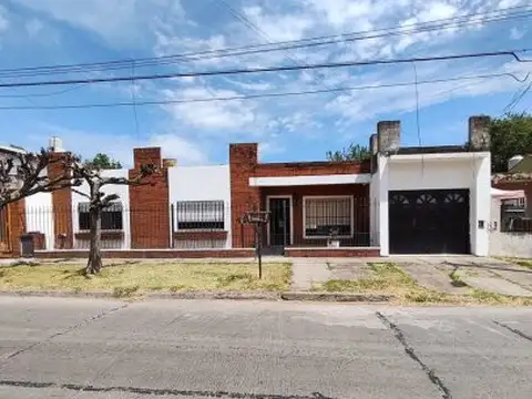 Casa en venta en Castelar