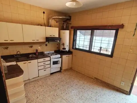 Casa en Venta en Castelar Sur, USD 89.000