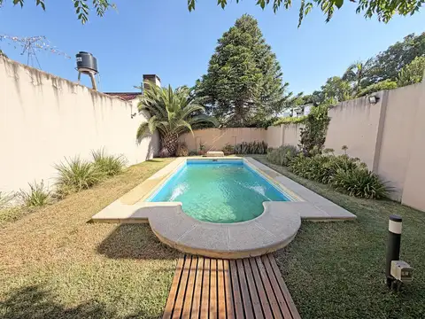 Casa en Venta con 1 cochera