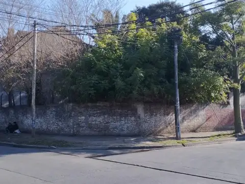 TERRENO EN MUY BUENA UBICACION