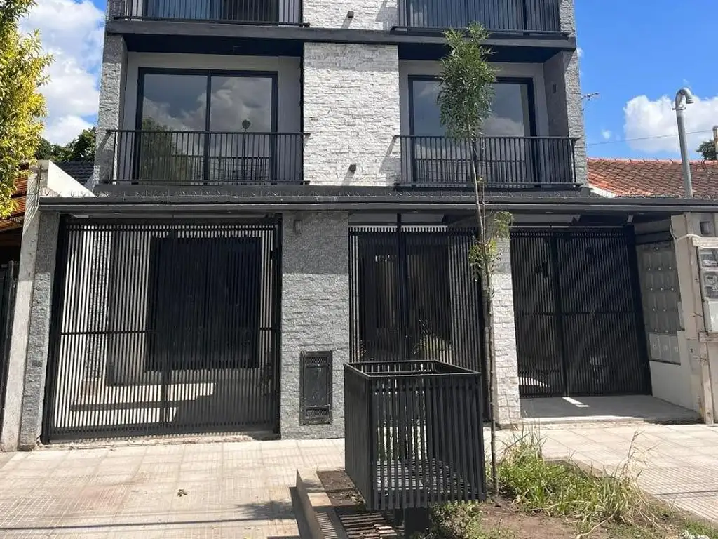 Victoriano Loza 1350 , Piso 2