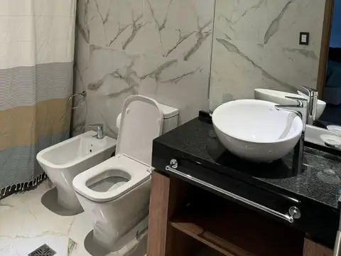 Departamento en Alquiler con 2 cocheras
