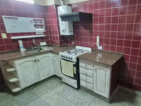 Departamento piso completo zona Monserrat