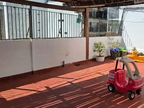 Valentin Gomez y Ecuador- Balvanera- Piso 4 amb c/ TERRAZA EXCLUSIVA