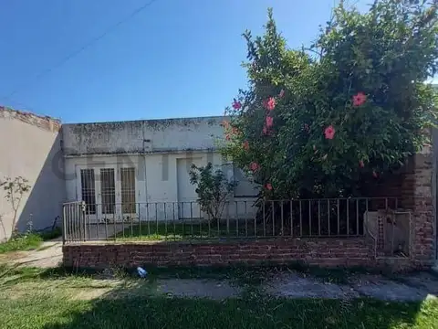 124 entre 37 y 38 , Piso 0