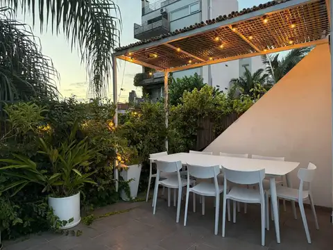 PH 3 AMBIENTES EN PALERMO HOLLYWOOD, RECICLADO, CON TERRAZA PROPIA, DE REVISTA