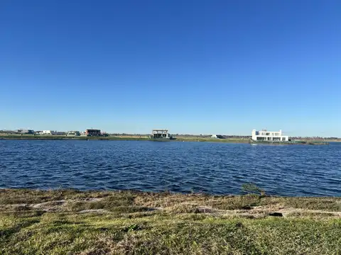 Venta de Terreno al agua en Barrio Costas - Puertos - Escobar