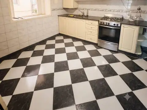 Departamento 4 ambientes con 2 baños