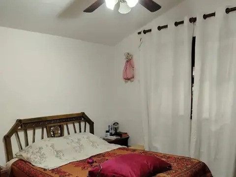 VENTA CASA CON DEPARTAMENTO