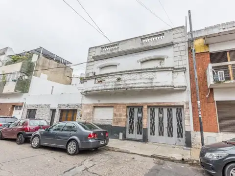Casa 6 ambientes con 3 baños