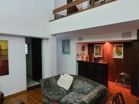 CASA EN 2 PLANTAS C/ COCHERA CUBIERTA FONDO LIBRE