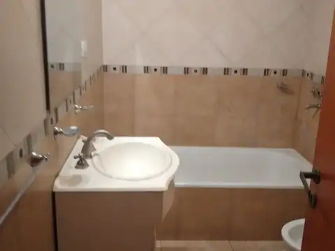 Departamento 3 ambientes con 1 baño
