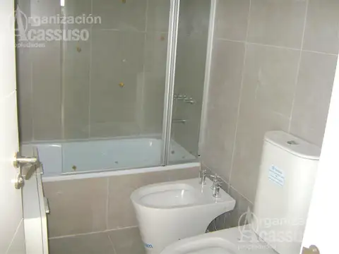 Departamento en Alquiler con 1 cocheras