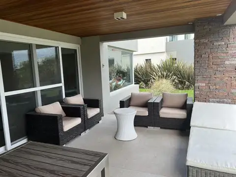 Venta Casa - El Canton - Barrio Norte - 7 ambientes - 5 Baños
