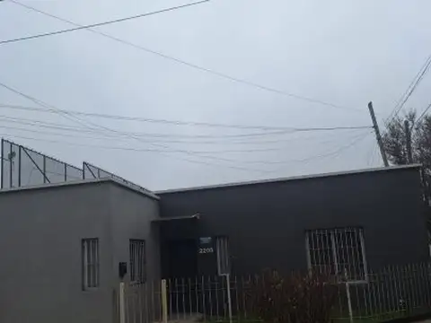 VENTA CASA 4 AMB. C/COCHERA ITUZAINGÓ