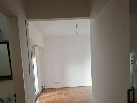 Departamento en Alquiler en Monserrat, $ 380.000