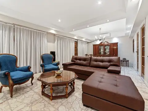 Depto Tipo Casa en Venta de 4 dormitorios