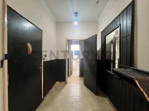 Departamento en venta en La Plata de tres dormitorios