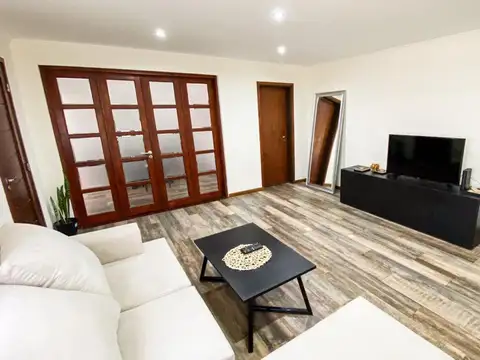 Casa 6 ambientes con 3 baños