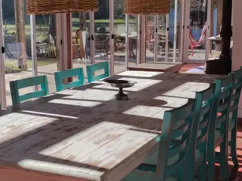 Casa en Venta con 2 cocheras