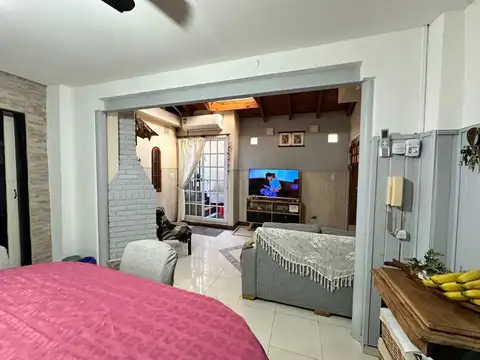 Depto Tipo Casa en Venta de 3 ambientes