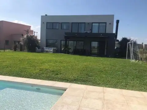 Casa en Venta al Suroeste