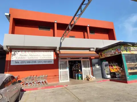 467 e/ 17 y Sarmiento