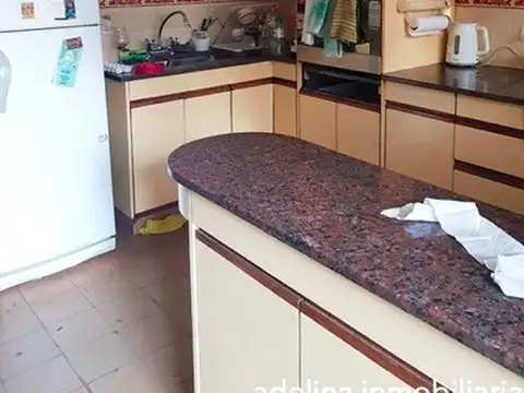 Chalet 4 dorm parque 10 x 9 quincho garaje