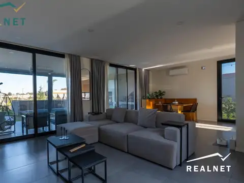 Casa en una planta con pileta – San Eduardo, Pilar del Este – 3 dorm.   4 cocheras