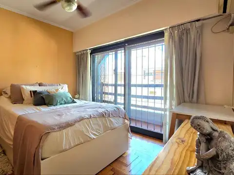 Vta de Casa 5 Amb con cochera y pileta Villa Maipú