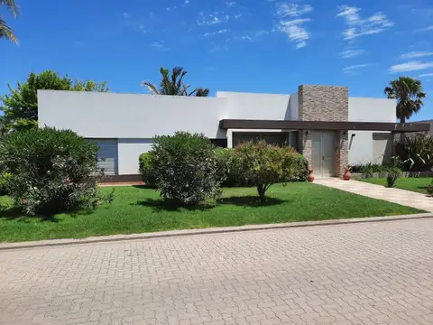 3 Dormitorios -  Barrio Miraflores