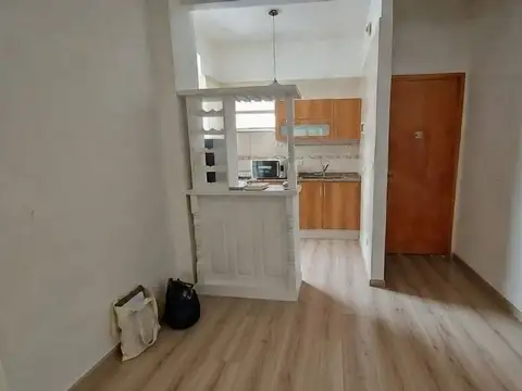Depto Tipo Casa en Venta 56 años