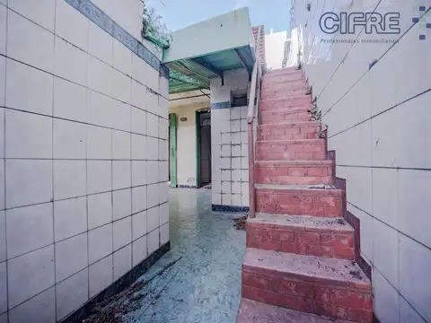 Depto Tipo Casa en Venta en Villa Pueyrredon, USD 130.000