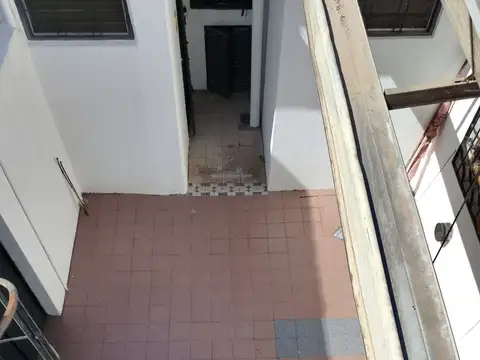 Depto Tipo Casa 4 ambientes con 2 baños